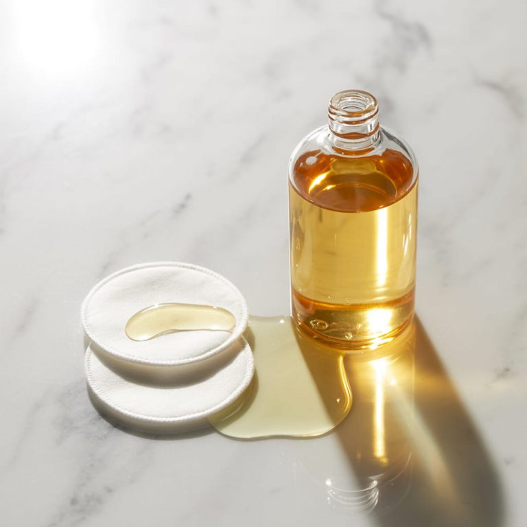 The Gentle Method I Use for Removing Makeup Without Harming My Skin